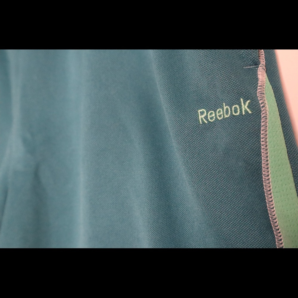 Women Sport Reebok Shorts - Picture 4 of 11